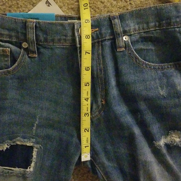 Bullhead Denim Jeans - Picture 8 of 8